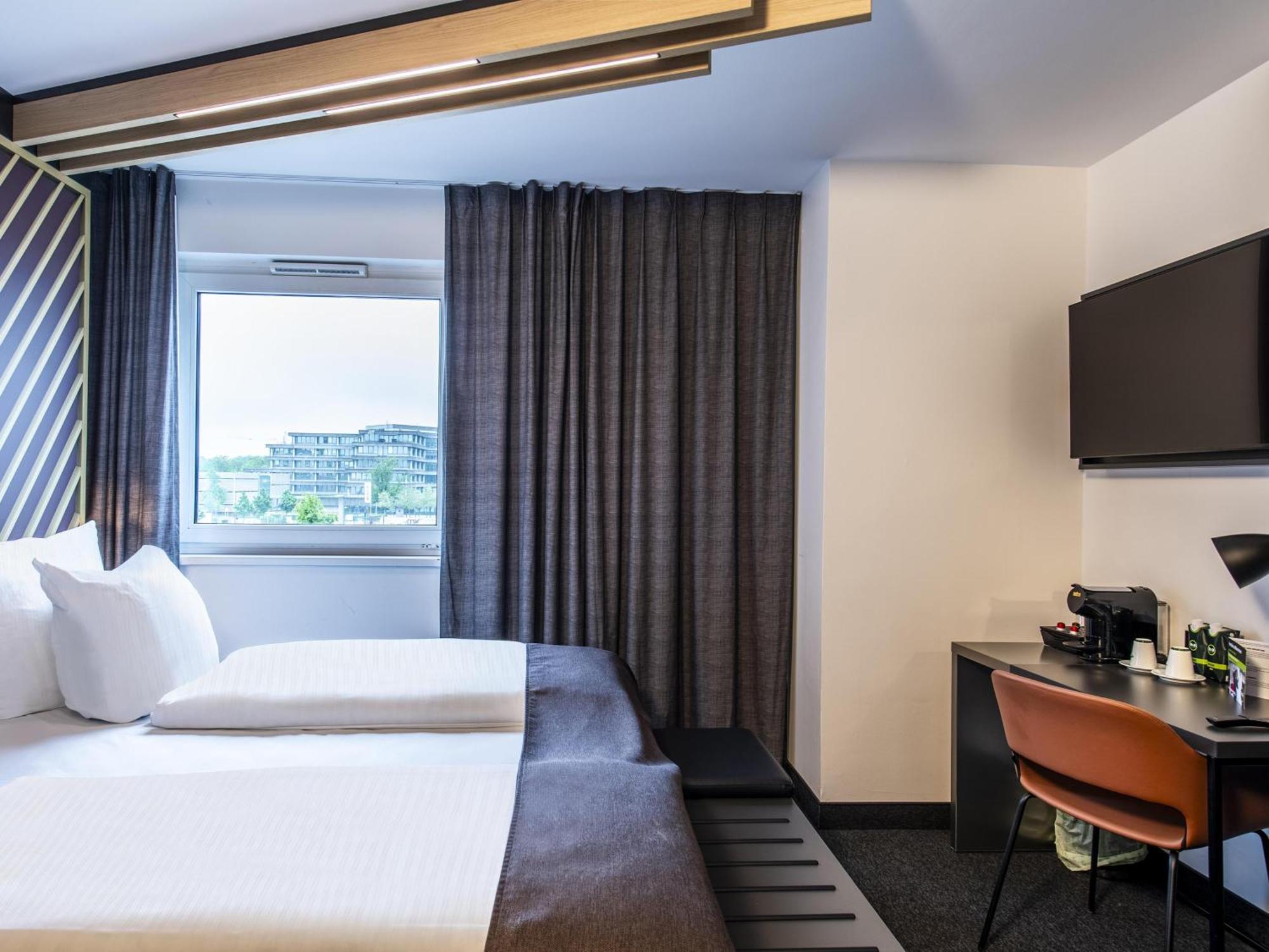 B&B Hotel Muenchen-Messe Aschheim Eksteriør bilde